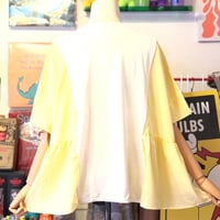Tシャツ×ブラウス