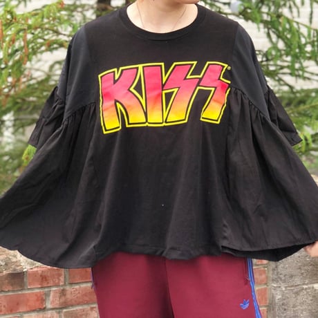Tシャツ×ブラウス