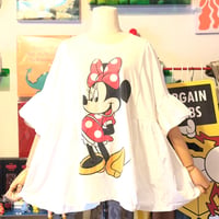 Tシャツ×フレアTシャツ