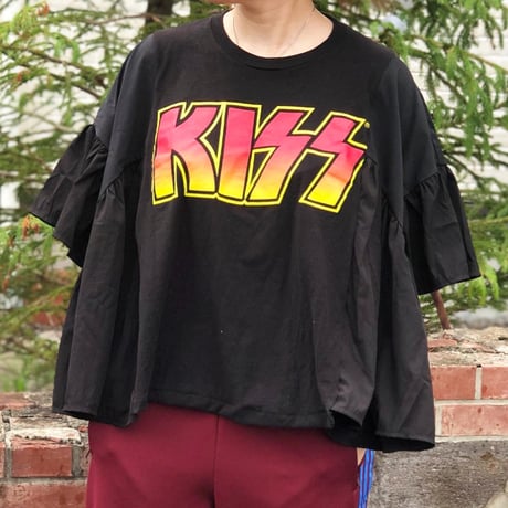 Tシャツ×ブラウス