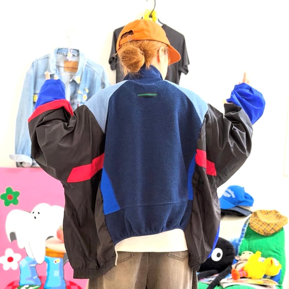 692523025b1e91007b2aa91f