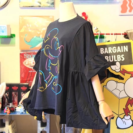 Tシャツ×フレアTシャツ