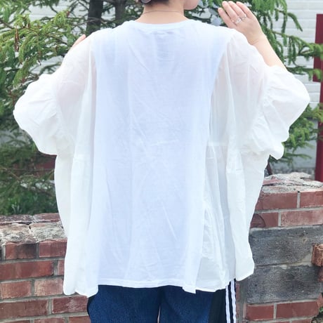 Tシャツ×ブラウス