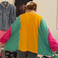 Tシャツ×ナイロンジャケット