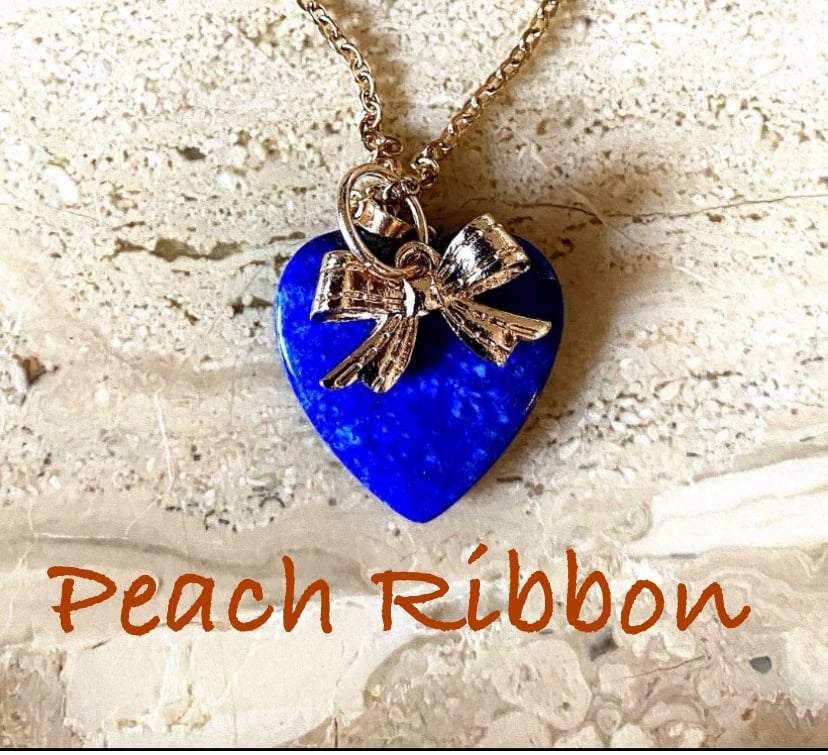 ラピスラズリ ハート型 ネックレス リボンチャーム付 | Peach Ribbon