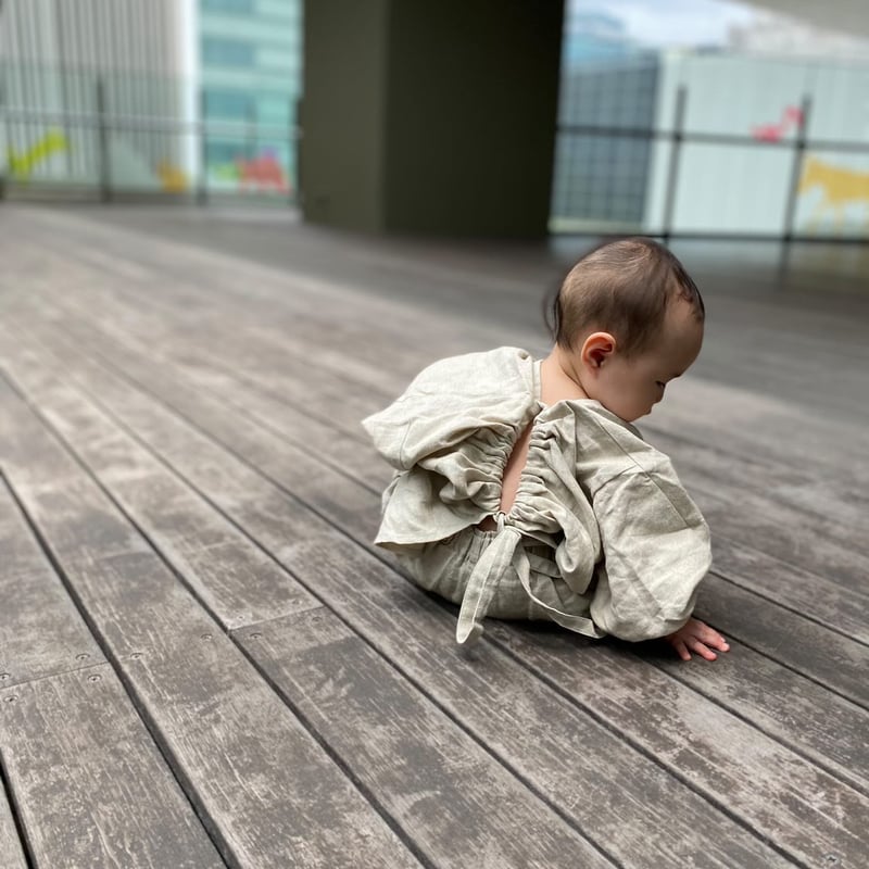 son and daughter】 ODETTE TOP | すみれ草