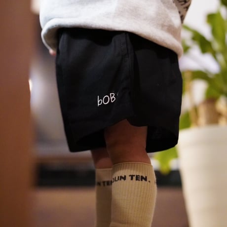 【BBOBBIE】THE STAPLE SHORT IN BLACK