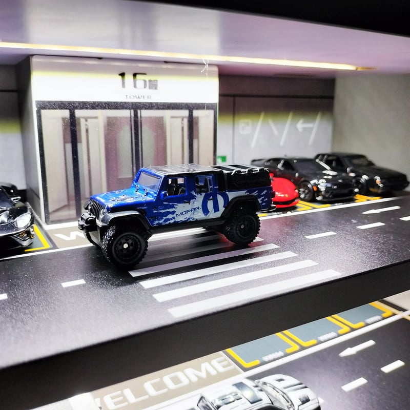 ミニカー ディスプレイ 5階建立体駐車場 LED照明搭載 1/64スケール