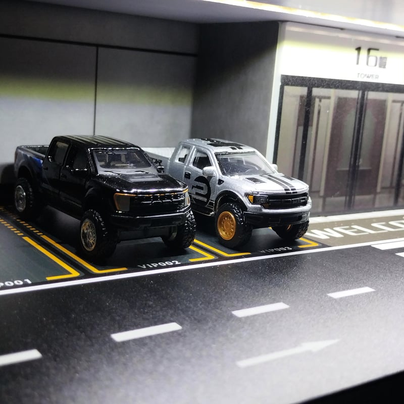 ミニカー ディスプレイ 5階建立体駐車場 LED照明搭載 1/64スケール