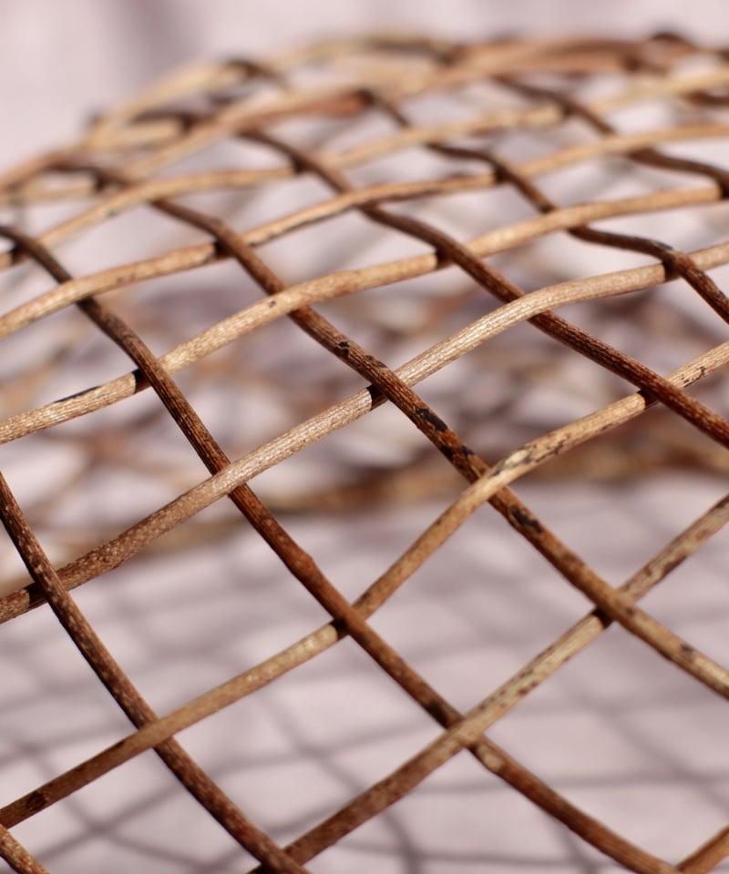 渡部萌 moe watanabe あけび蔓 紋様かご あけび軽編みかご 渡部萌 | 双柿舎 two persimmons