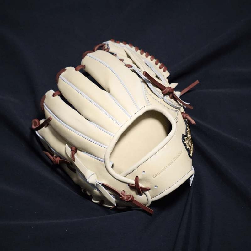 セットならお得　エールストーリー　硬式内野手用　3B052＋10ミリ　型付け済 セットならお得 エールストーリー 硬式内野手用 3B052＋10ミリ