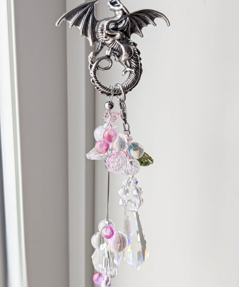 【サンキャッチャー】龍の目醒め – Chakra Dragon Mini 受注生産 登竜門 サンキャッチャー 小 ドラゴン ショート 台付き