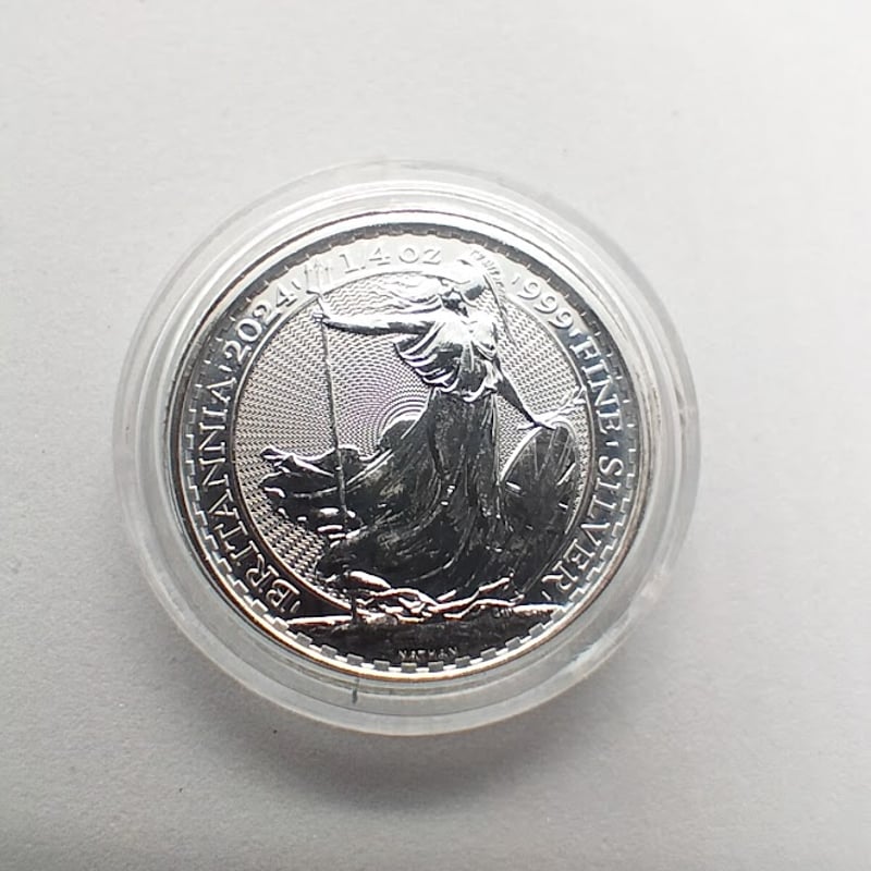 イギリス 2024 チャールズ3世 ブリタニア 2ポンド 1オンス 銀貨 楽天市場】2024 英国 2 ポンド キング チャールズ 3 世 シルバー