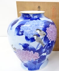 宮内庁御用達　有田焼　花瓶　深川　紫陽花小鳥花瓶