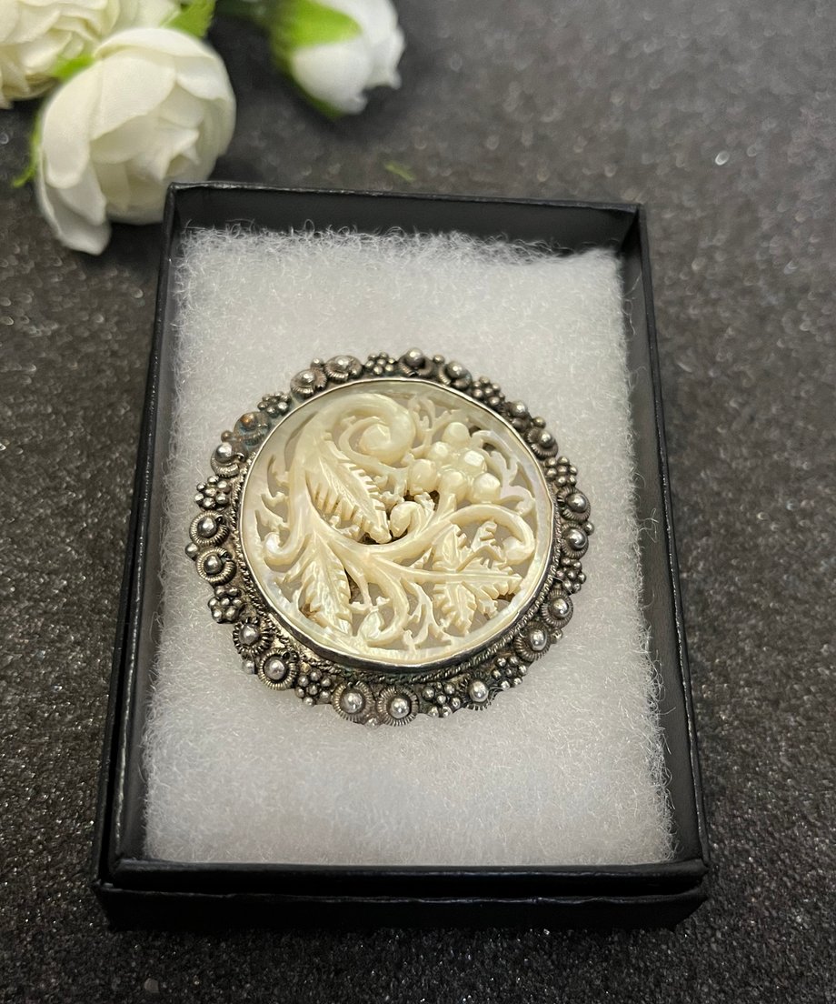 67355f3b7110b203bbcfbcf7