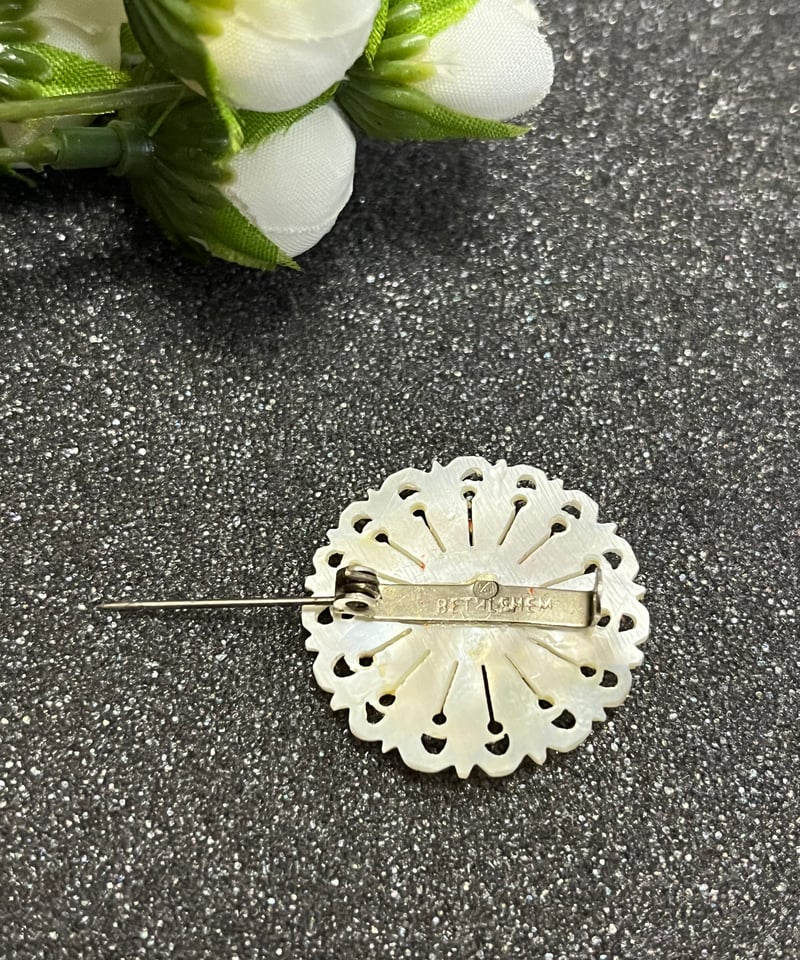 ビンテージ　ベツレヘムパール　鳥のブローチ　白蝶貝 fit=scale-down,w=1200