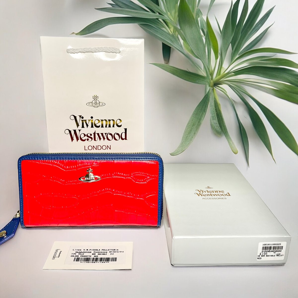 VivienneWestwood クロコ型押し レザーラウンドファスナー 長財布 | LQEMIE