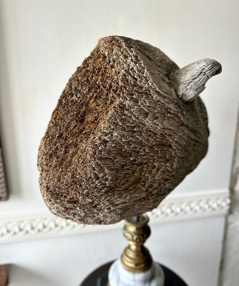 NO.33「シロクマ」 | 流木と動物彫刻