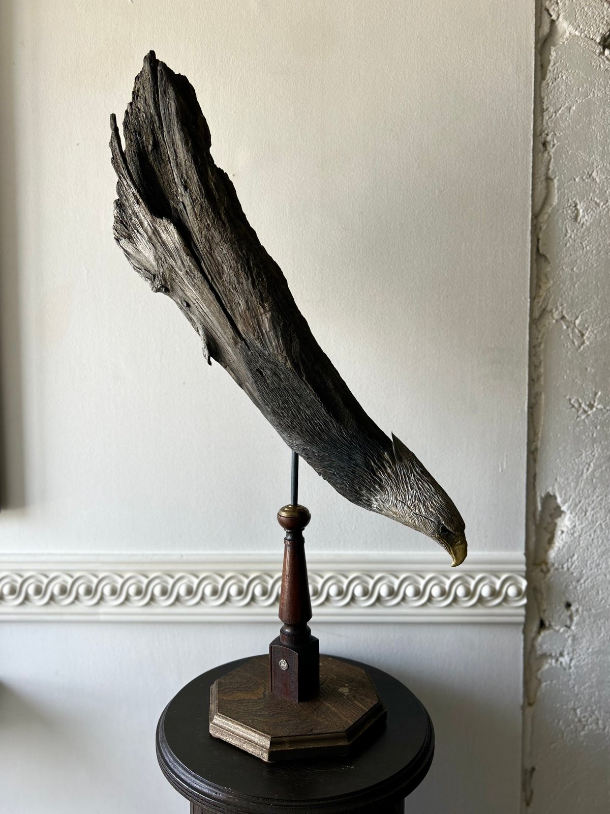 NO.51「白頭鷲の一閃」 | 流木と動物彫刻