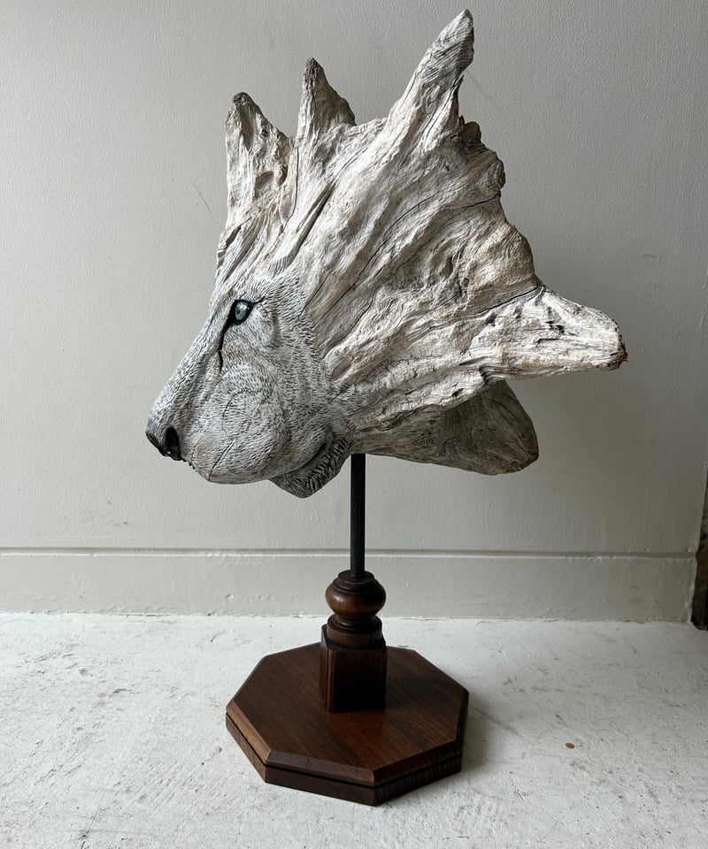 木製ライオン彫刻 約41cm NO.14「ホワイトライオン」 | 流木と動物彫刻