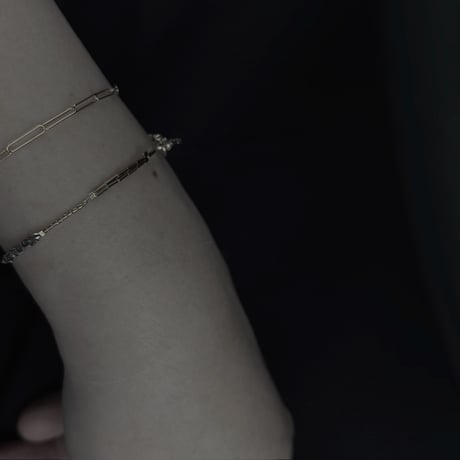 -  2026. a/w design gold bracelet  -