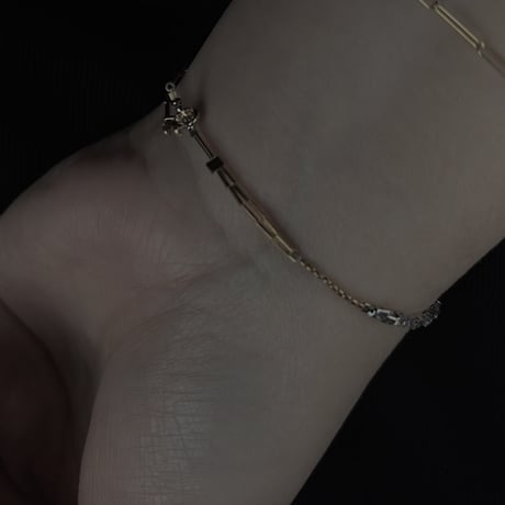-  2026. a/w design gold bracelet  -