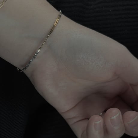 -  2026. a/w design gold bracelet  -