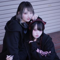 ばいらるゔぁにたんパーカー
