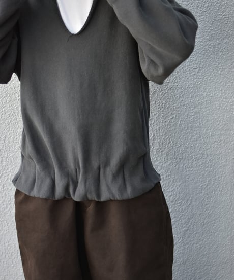 NAM Accordion Worn Neck Sweat