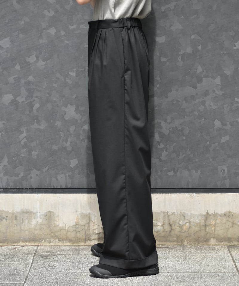 パンツ THE EASY SLACKS WIDE (ECRUGE) 46 パンツ THE EASY SLACKS WIDE (ECRUGE) 46 THE EASY SLACKS WIDE