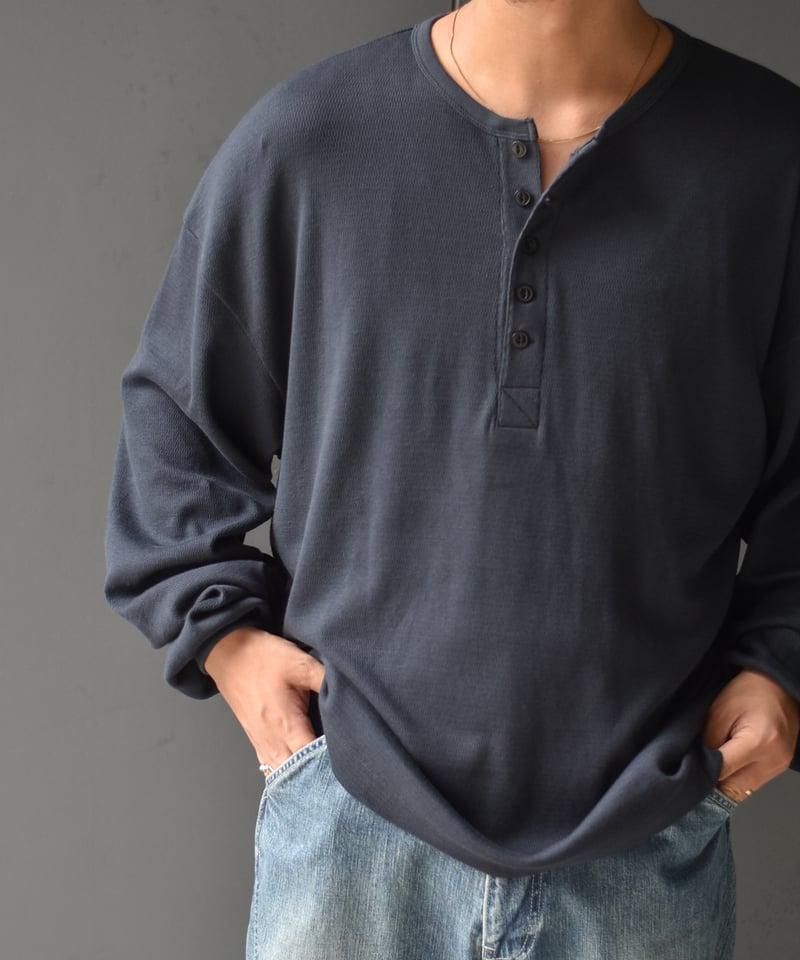 ULTERIOR C/CASH HONEYCOMB HENLEY-NECK TOP | 45