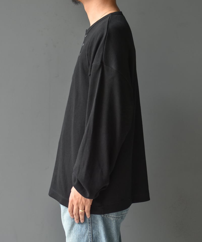 ULTERIOR C/CASH HONEYCOMB HENLEY-NECK TOP | 45