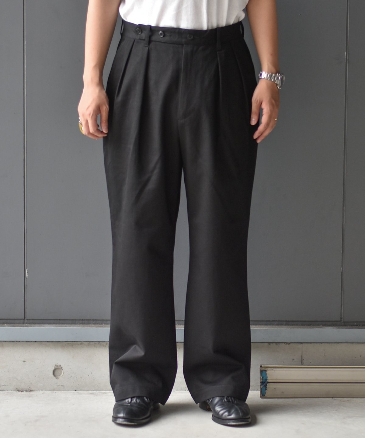 パンツ Ulterior WASHED SUVIN TWILL 52 TROUSERS Ulterior WASHED SUVIN トゥワイル 52 TROUSERS