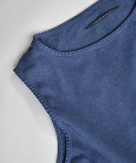 ANDER SLEEVELESS POISON TEE