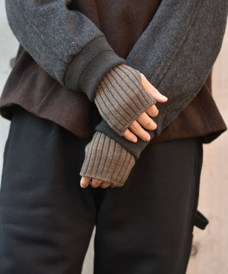 ANDER FINGERLESS GLOVE