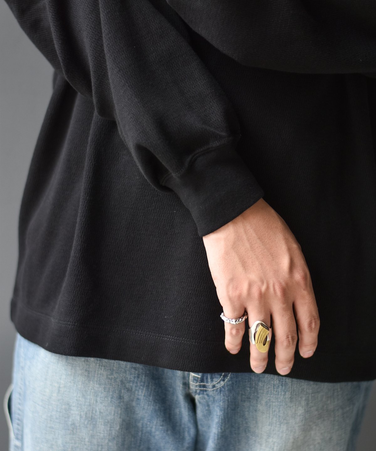 ULTERIOR C/CASH HONEYCOMB HENLEY-NECK TOP | 45