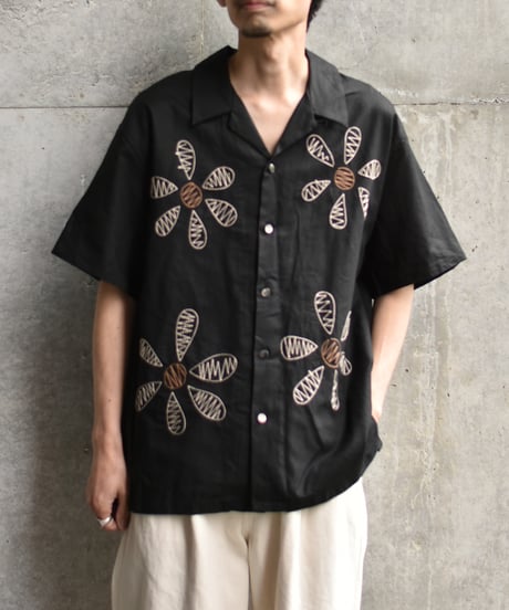 superNova. Aloha shirt - Big flowers embroidery