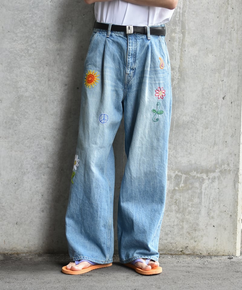 superNova. Embroidered wide selvedge jeans - Ol
