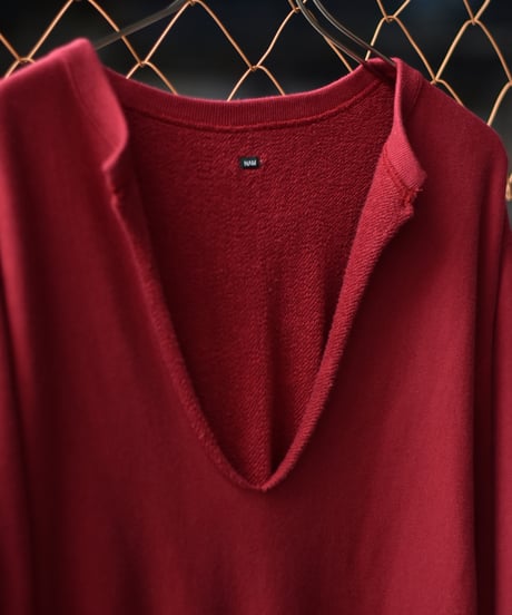 NAM Accordion Worn Neck Sweat
