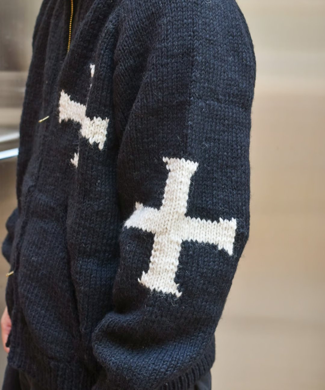 MacMahon Knitting Mlls Hooded Zip Knit-Cross | MacMahon Knitting Mlls Hooded Zip Knit-Cross |
