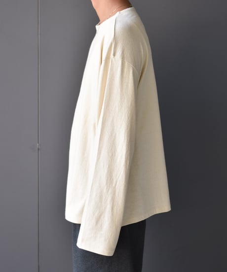 T³D KNITWEAR T-01