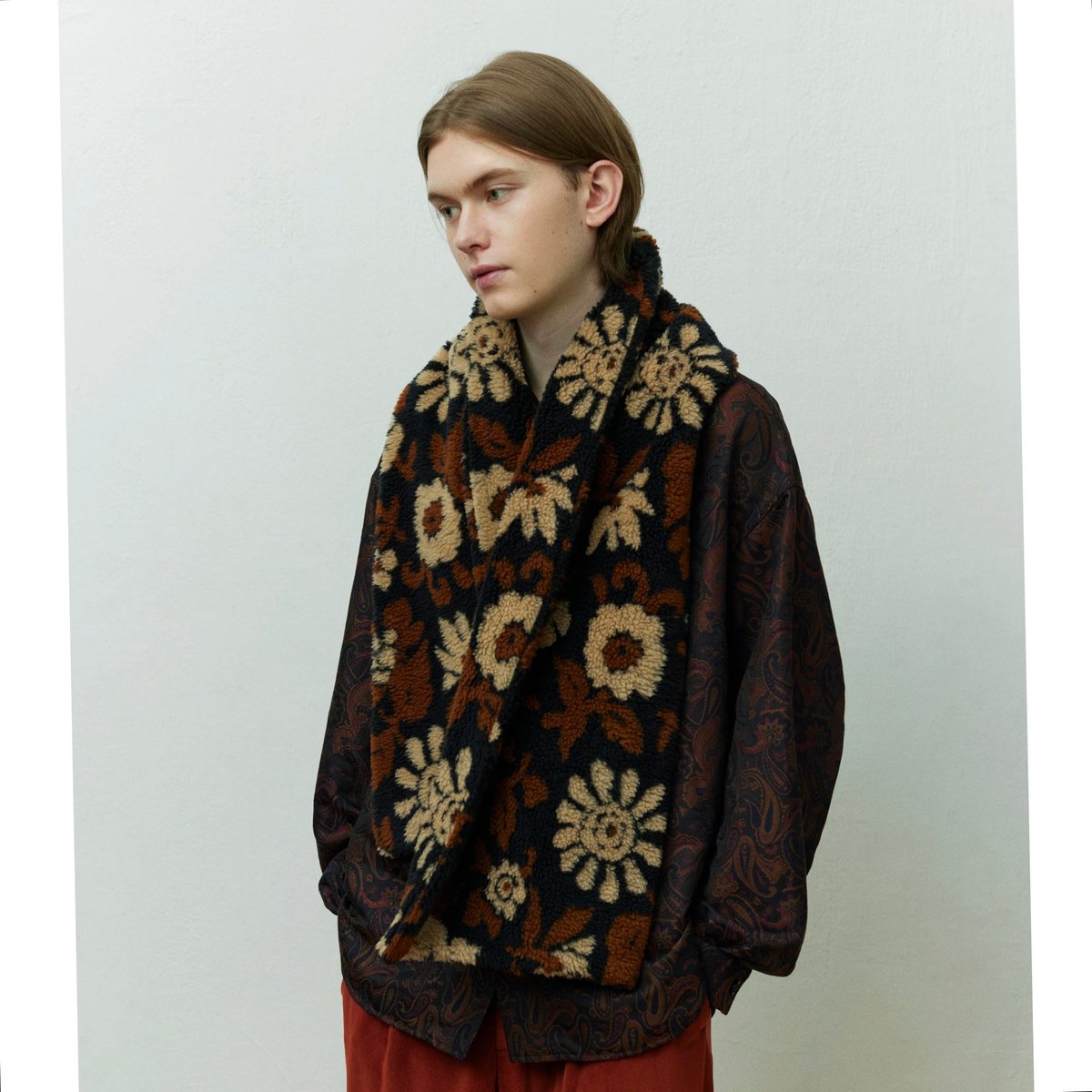 superNova. Flower camo jacquard boa muffler / B