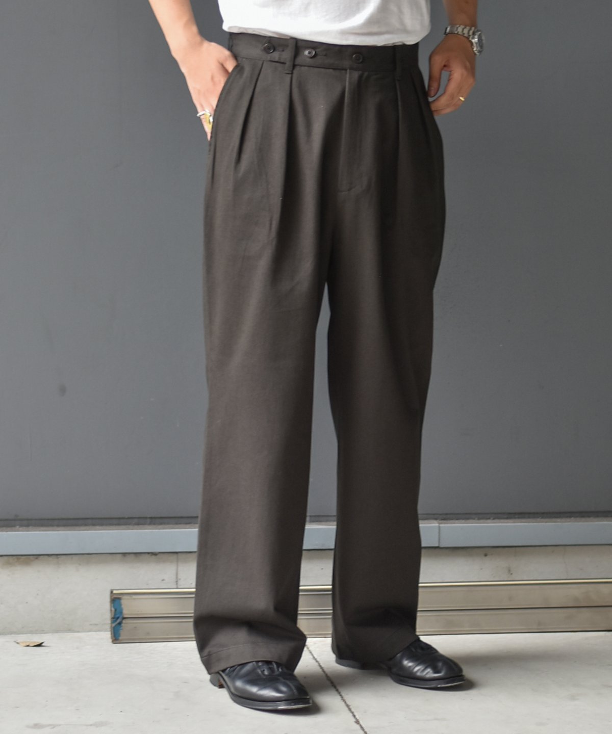 パンツ Ulterior WASHED SUVIN TWILL 52 TROUSERS ULTERIOR Washed Suvin Twill 52 Shorts | 大阪心斎橋のメンズ