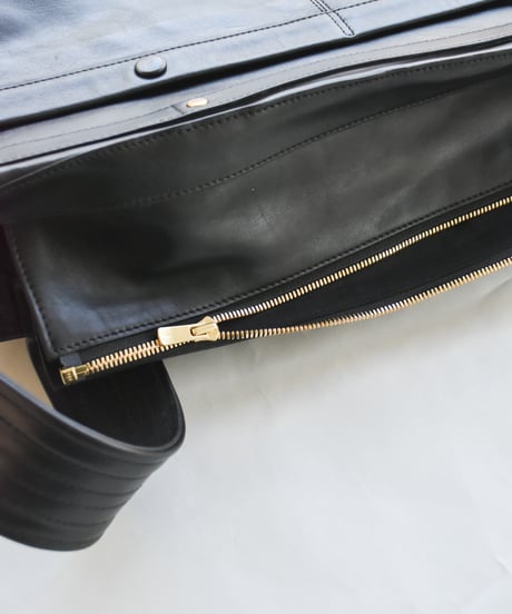 CCU NEW NEWSPAPER BAG M SIZE -COW SKIN
