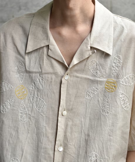 superNova. Aloha shirt - Big flowers embroidery