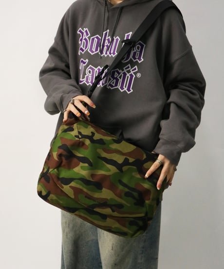 BOKU HA TANOSII MESSENGER BAG