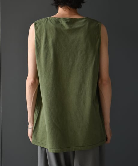 ANDER SLEEVELESS POISON TEE