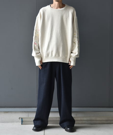 superNova. Embroidery crew sweat