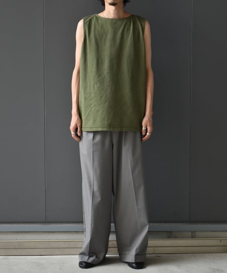 ANDER SLEEVELESS POISON TEE