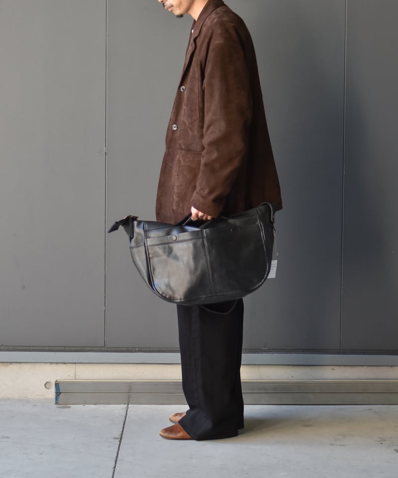 CCU NEW NEWSPAPER BAG M SIZE -COW SKIN | 45do｜r